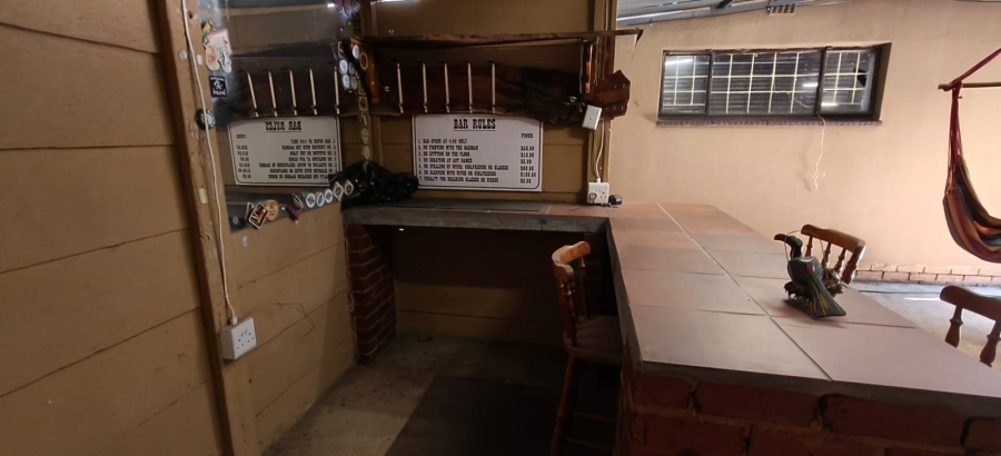 3 Bedroom Property for Sale in Geelhoutpark North West